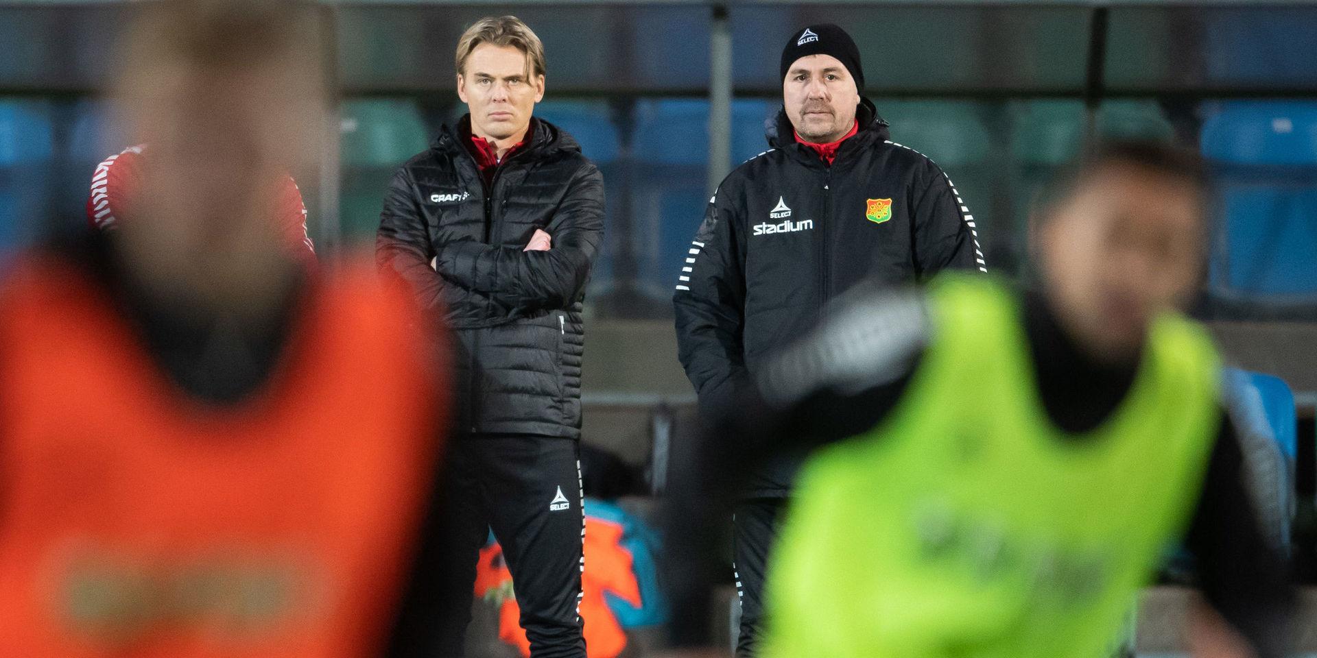 Gais assisterande tränare Fredrik Holmberg och huvudtränare Stefan Jacobsson.