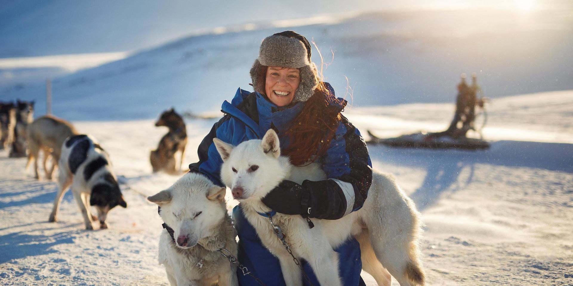 Det lilla familjeföretaget Green Dog ordnar korta hundspannsturer på Svalbard.