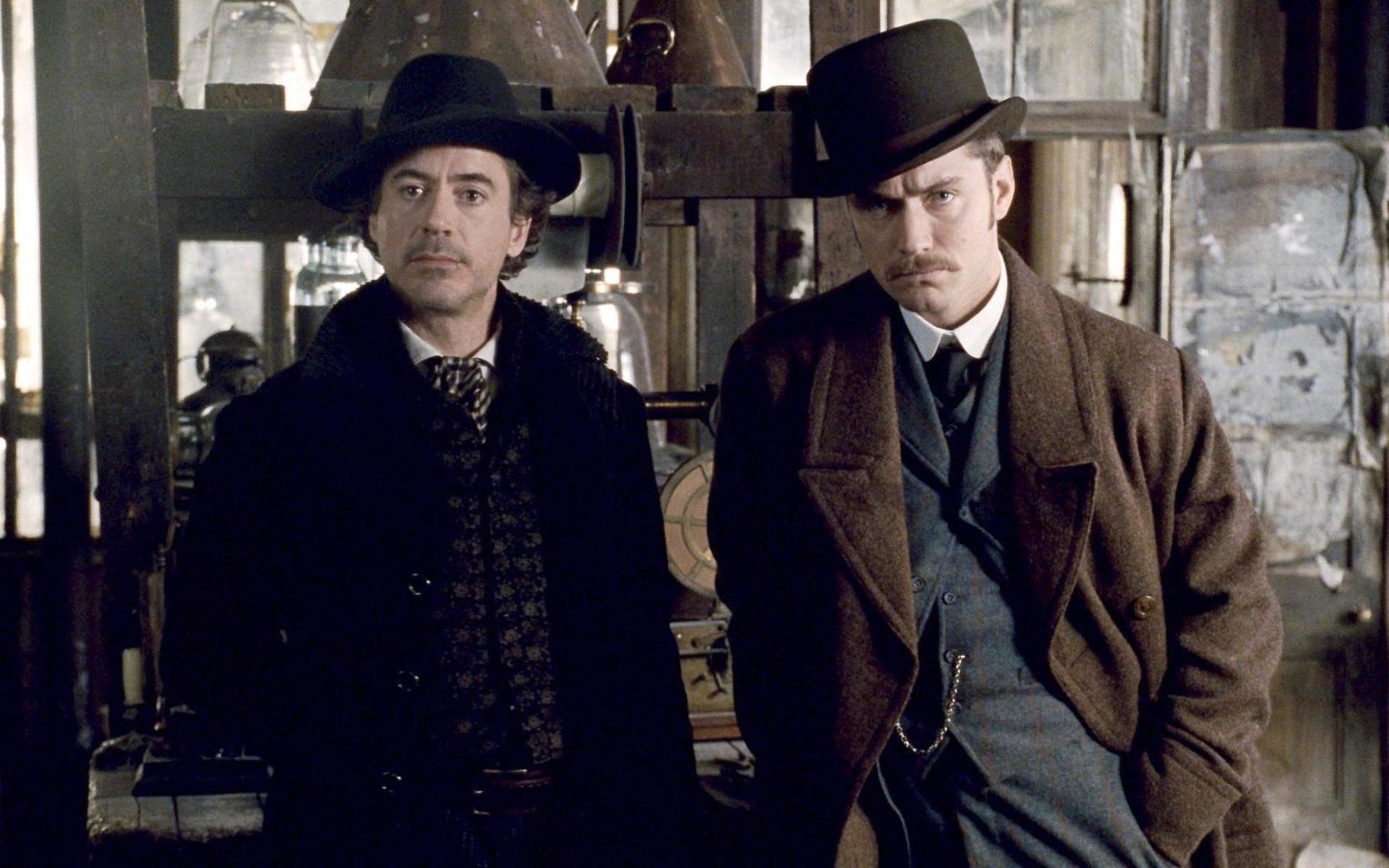 Guy Ritchie regisserade två filmer om Sherlock Holmes, 2009 och 2011. I huvudrollerna syntes Robert Downey Jr och Jude Law.