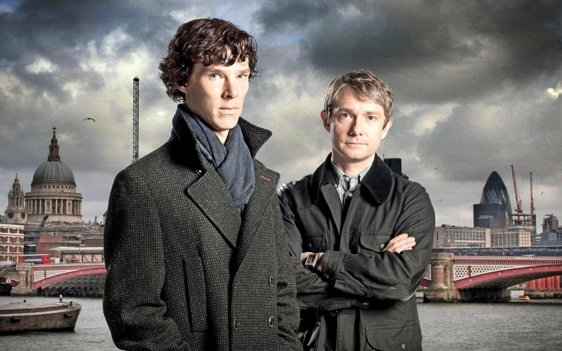 2010 kom den populära serien ”Sherlock” från BBC som visades i Sverige på SVT i flera säsonger. I huvudrollerna syntes Benedict Cumberbatch som Sherlock Holmes och Martin Freeman som Dr. Watson.