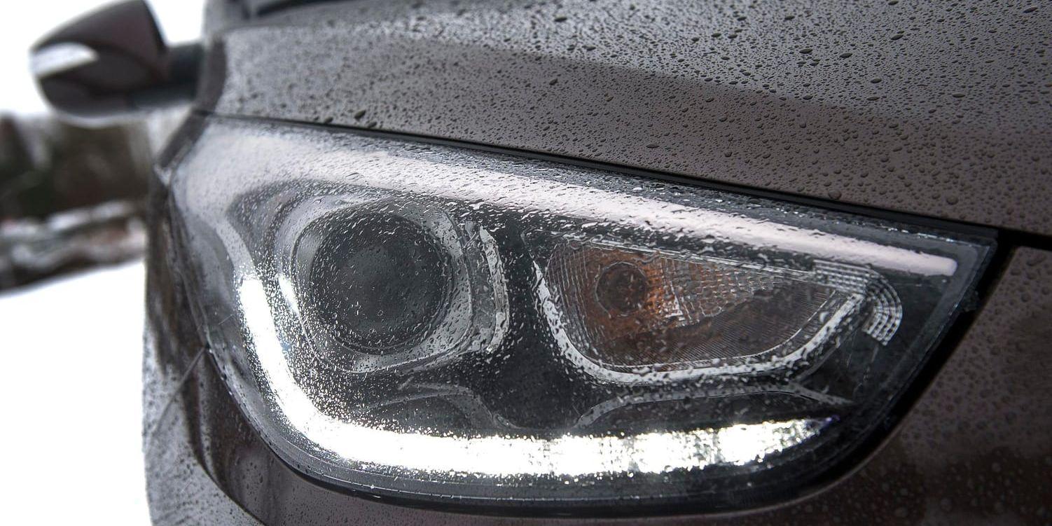Belysning som inte fungerar som den ska var det vanligaste felet vid kontrollbesiktning av bilar i fjol. Arkivbild.