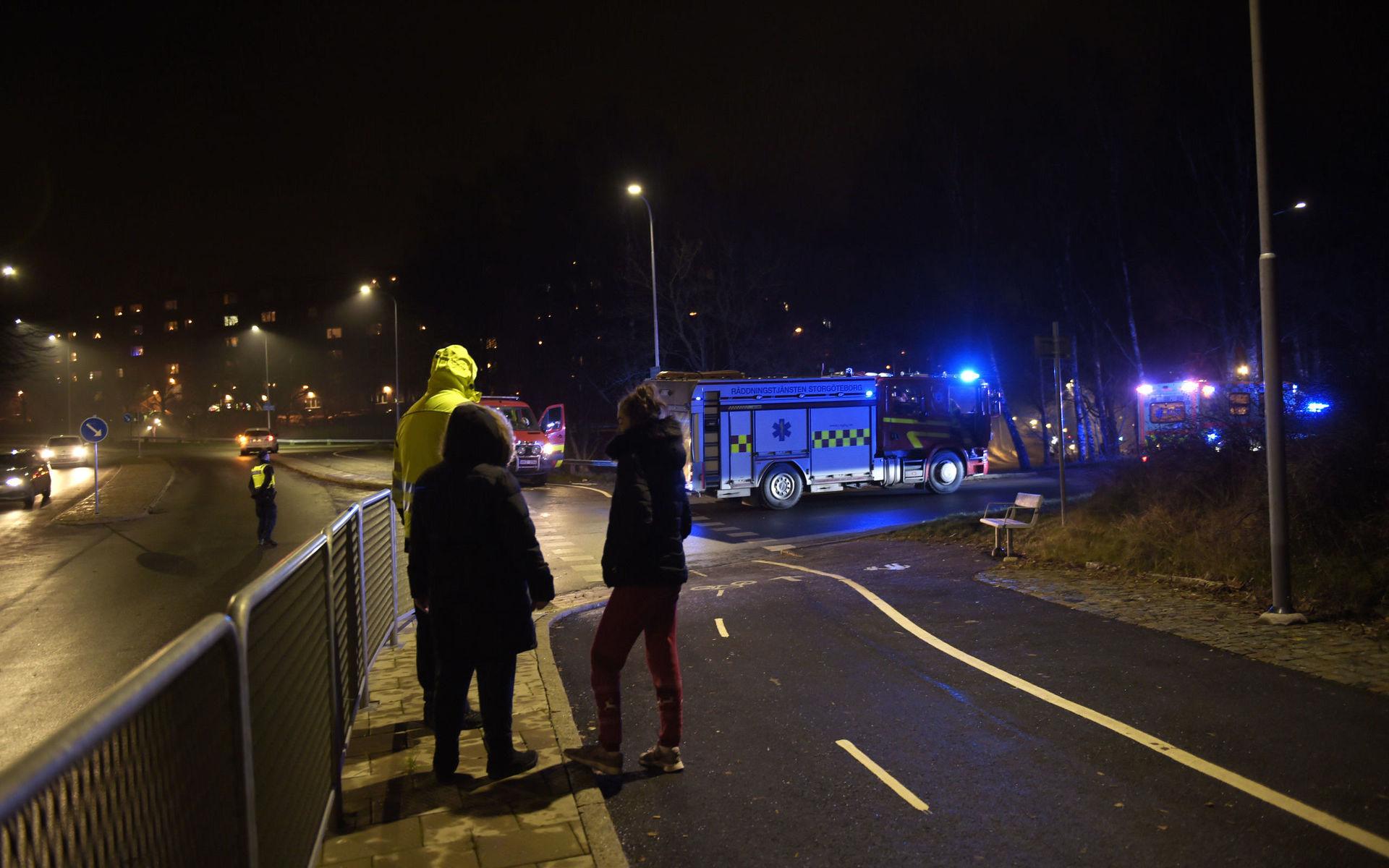 Storbranden i Frölunda ledde till att ett stort antal personer måste evakueras och flera fick föras till sjukhus.