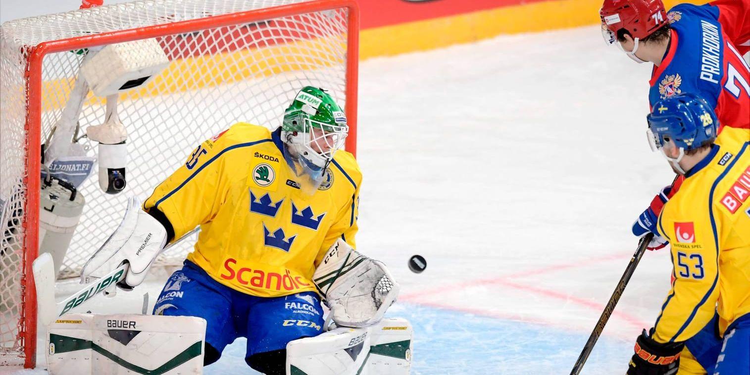 Niklas Svedberg såg till att det inte blev spännande när Sverige vann mot Vitryssland för andra dagen i rad. Arkivbild.