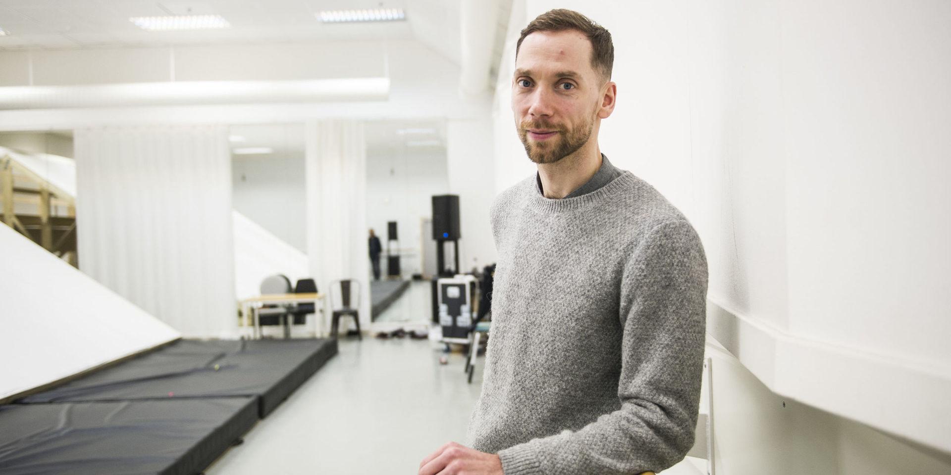 Ján Špoták är själv dansare och arbetar som planerings- och projektadministratör på Göteborgsoperans danskompani. Han satt i juryn under rekryteringen.