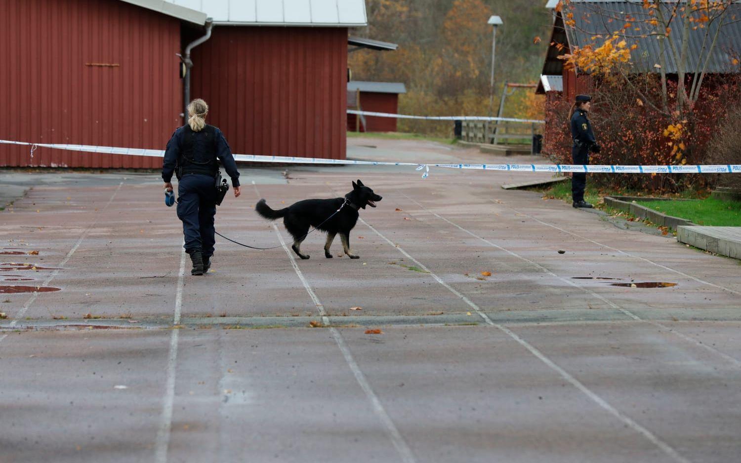 Kroppen hittades i närheten av en skola. Bild: Per Wahlberg
