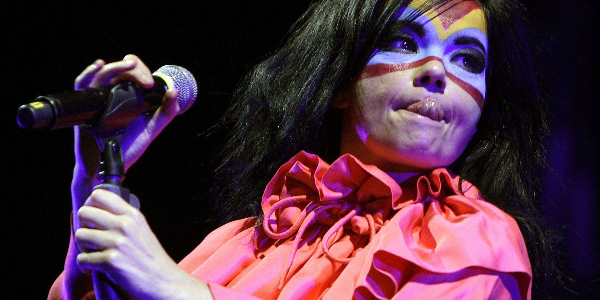 Senaste gången Björk besökte Sverige var för en konsert på Dalhalla sommaren 2018. Bilden är dock från en festival i Schweiz 2007. Arkivbild.