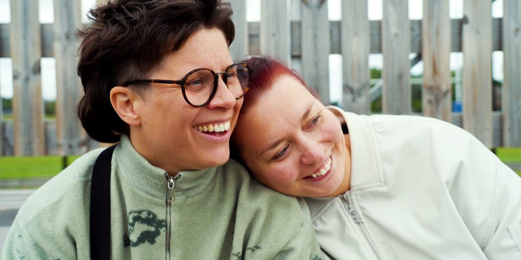 Sofie och Emilia i GVFÖ.