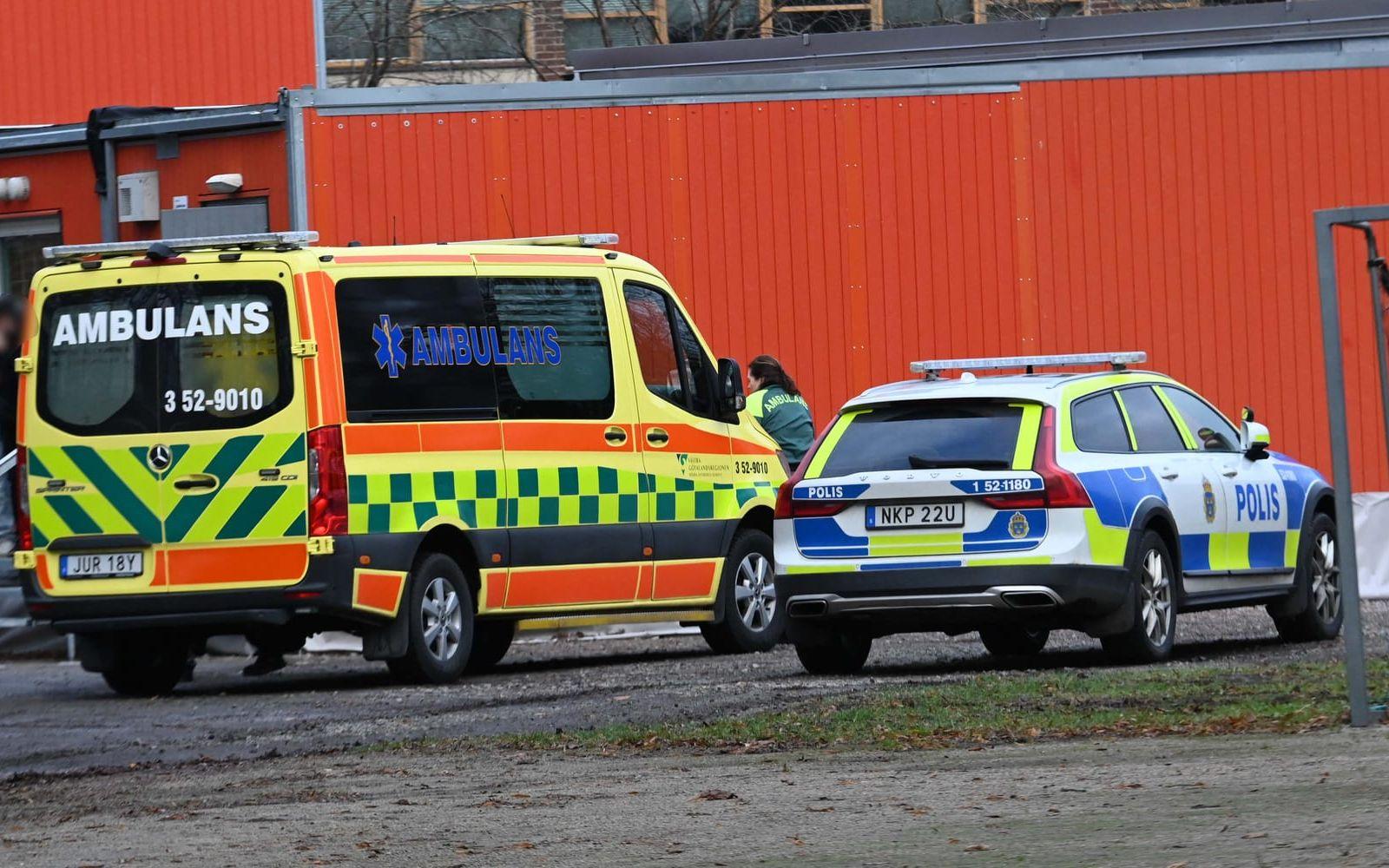 Polis och ambulans skickades till en skola i Borås på fredagen.