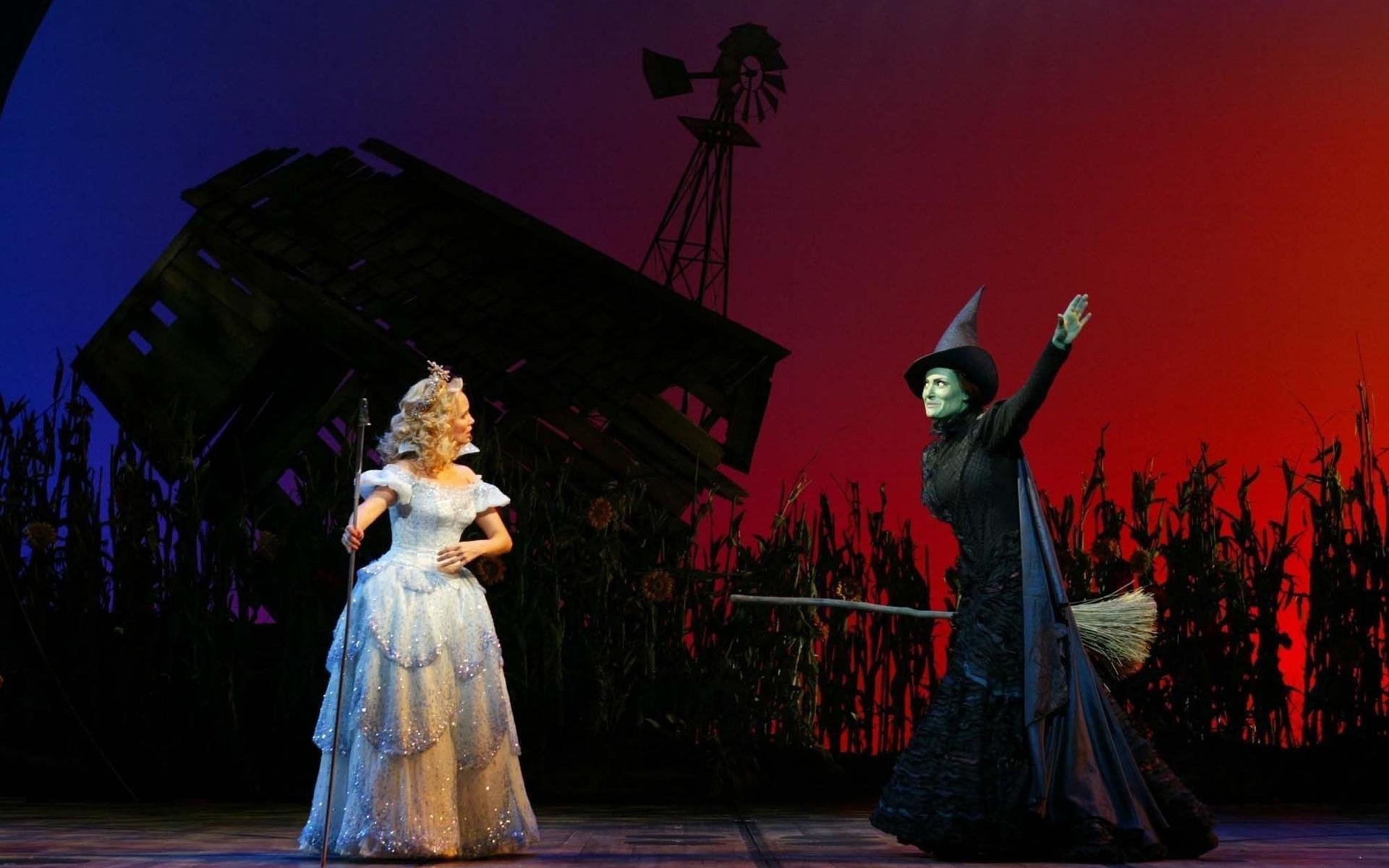 Kristin Chenoweth och Idina Menzel var med i originaluppsättningen av Broadway-musikalen ”Wicked”.