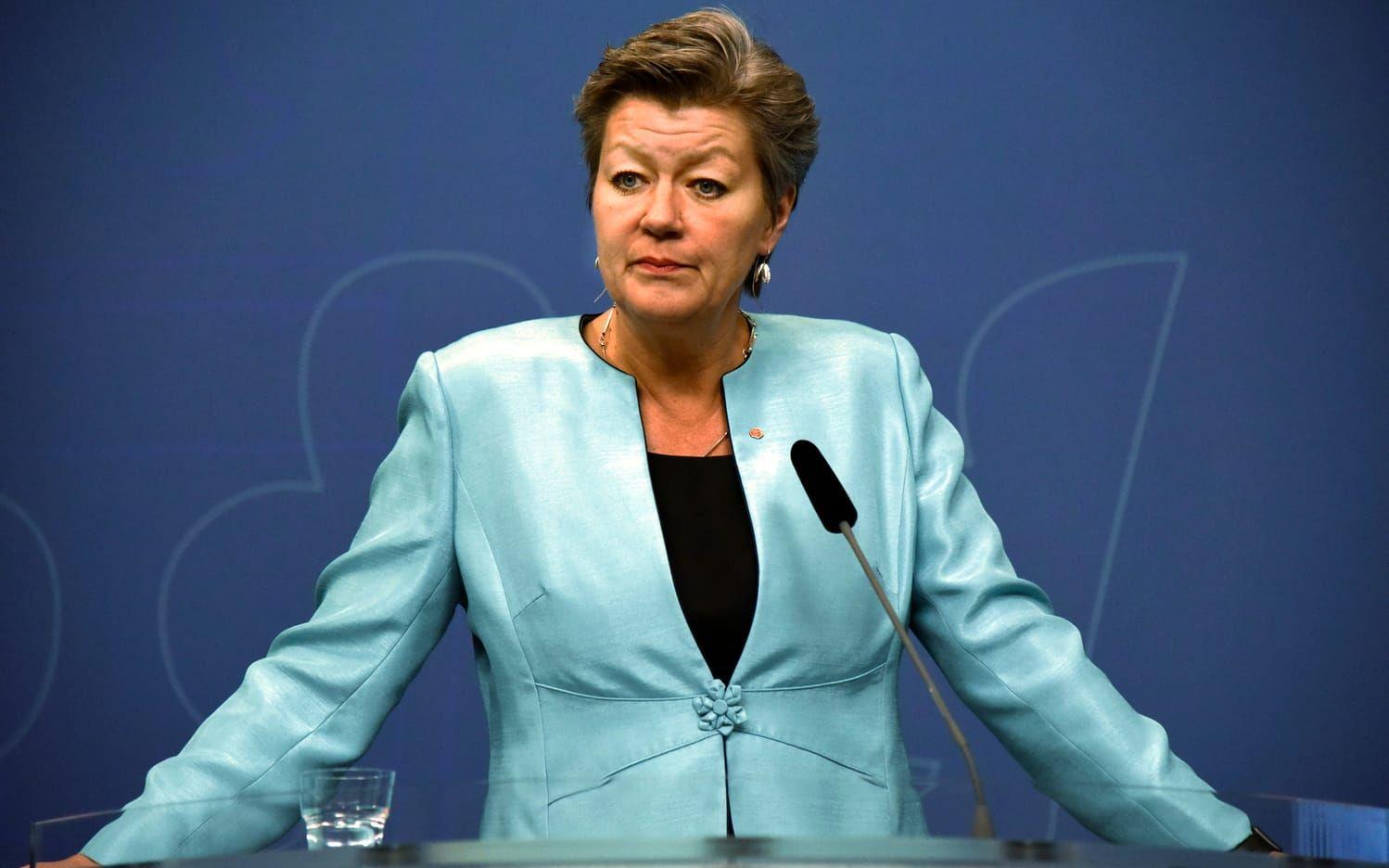 Arbetsmarknads­departementet som leds av arbetsmarknads- och etablerings­minister Ylva Johansson.

