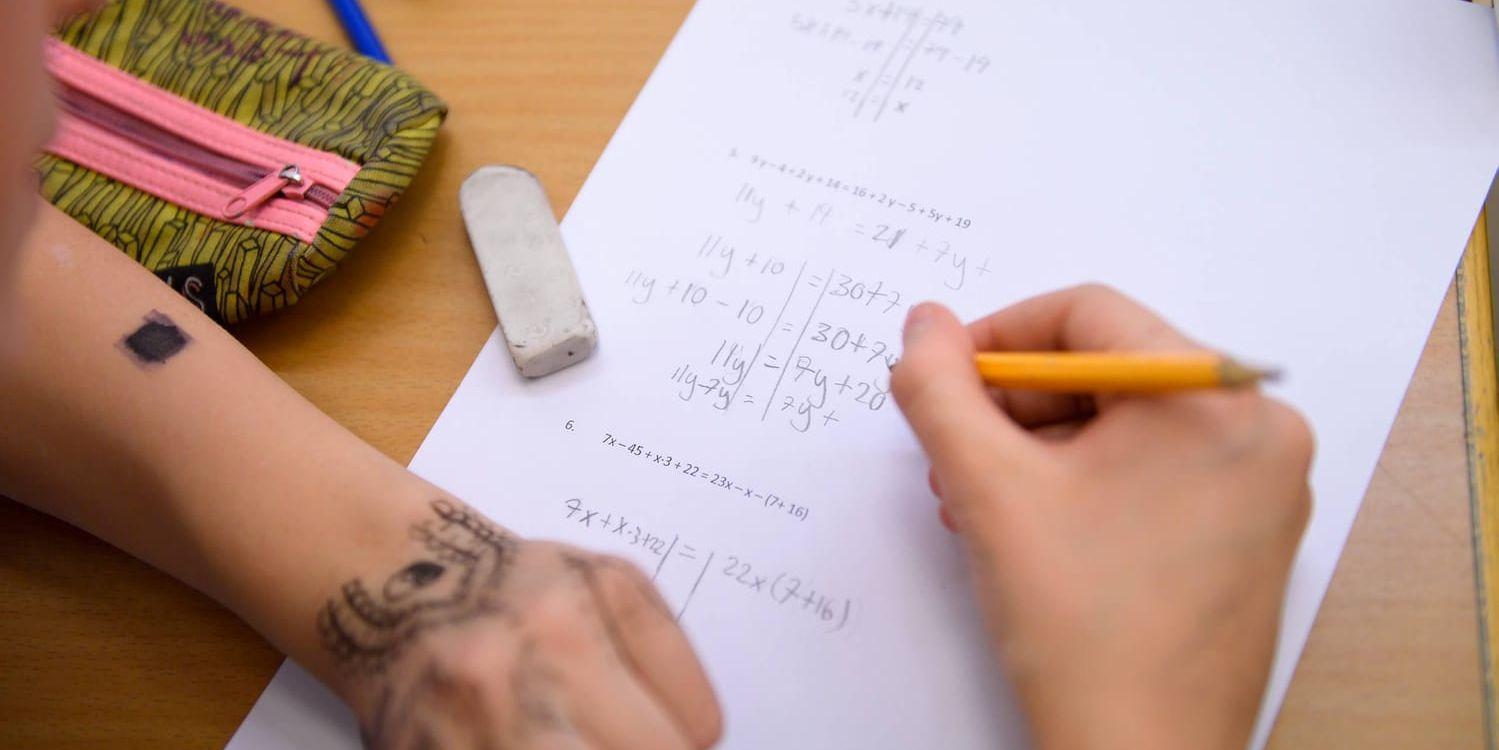 Svenska elever blir bättre på matte på elitnivå, enligt Skolornas matematiktävling. Arkivbild.