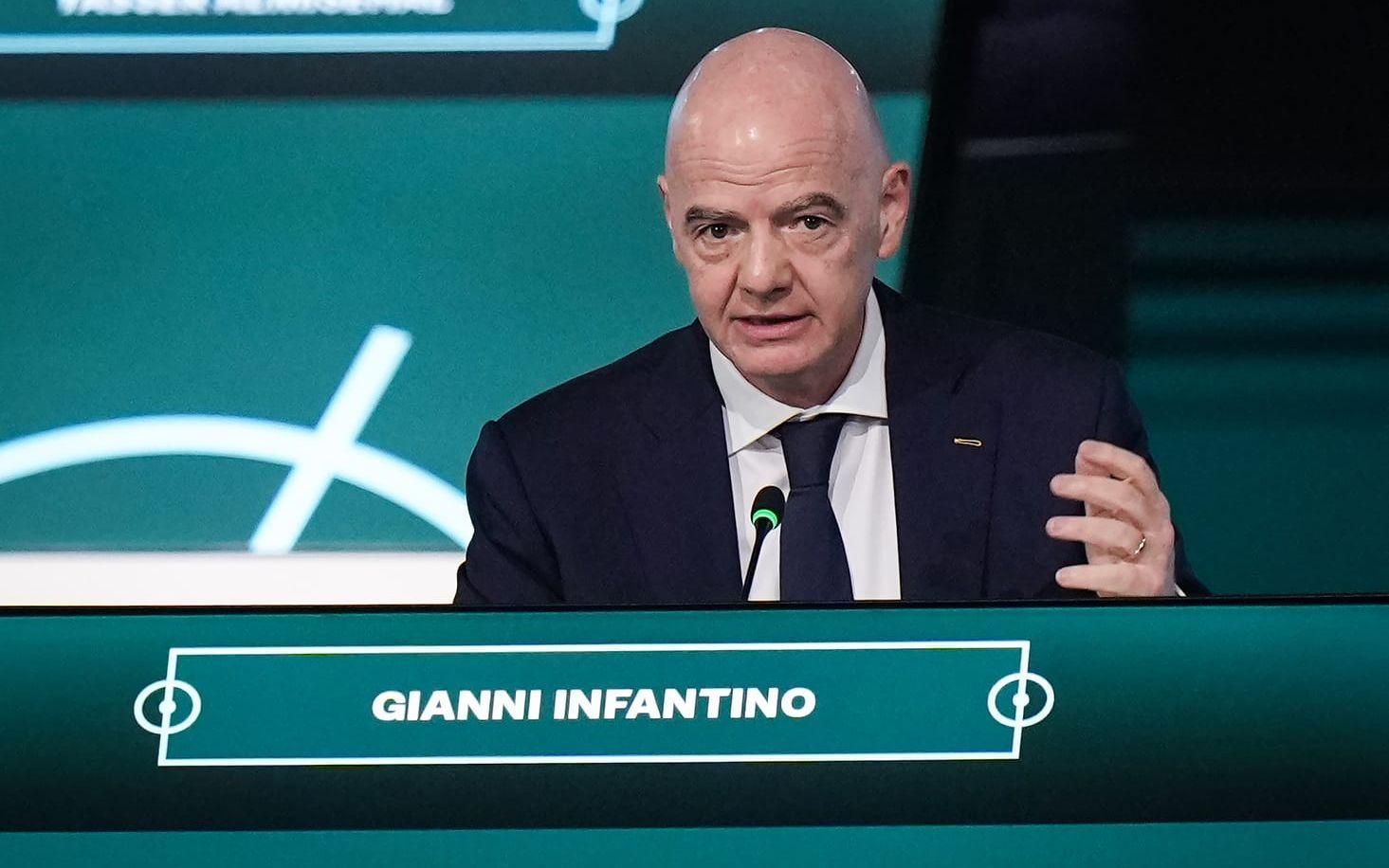Fifas ordförande Gianni Infantino säger att Iran kommer att delta i sommarens fotbolls-VM under Fifas kongress i Kanada, trots Irans konflikt med USA och Israel.