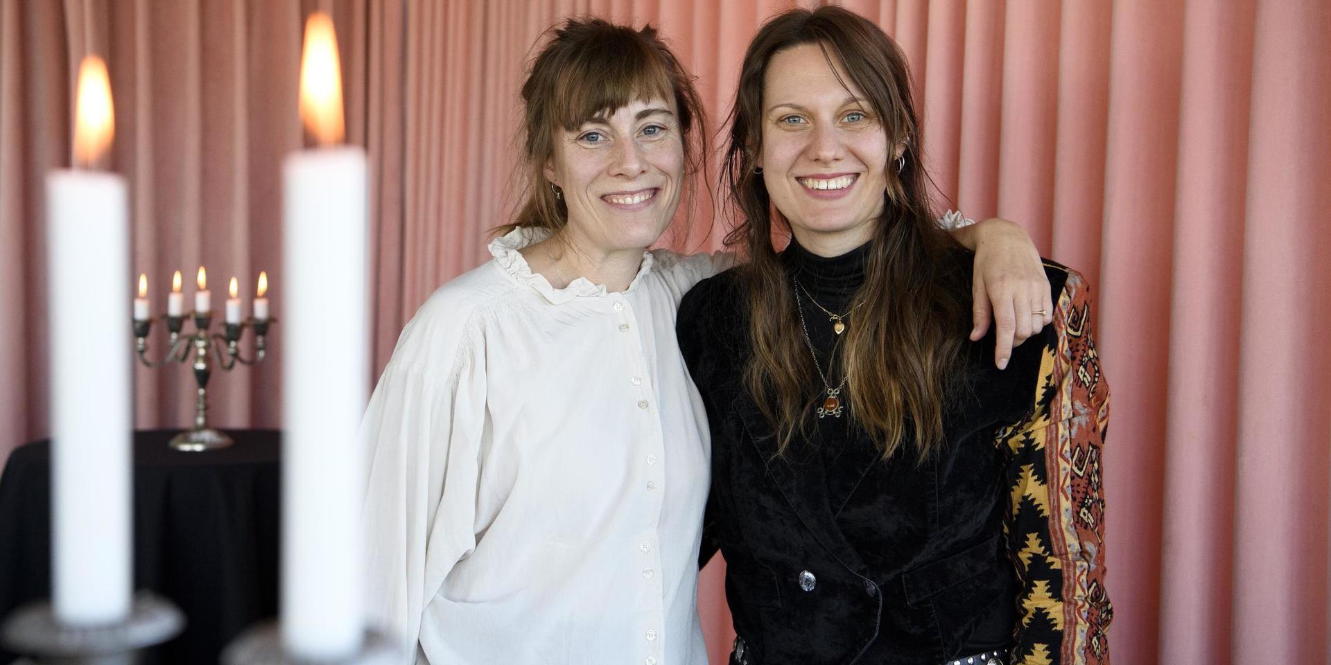 Kristina Sigunsdotter och Ester Eriksson fick Augustpriset för årets svenska barn- och ungdomsbok. Arkivbild.