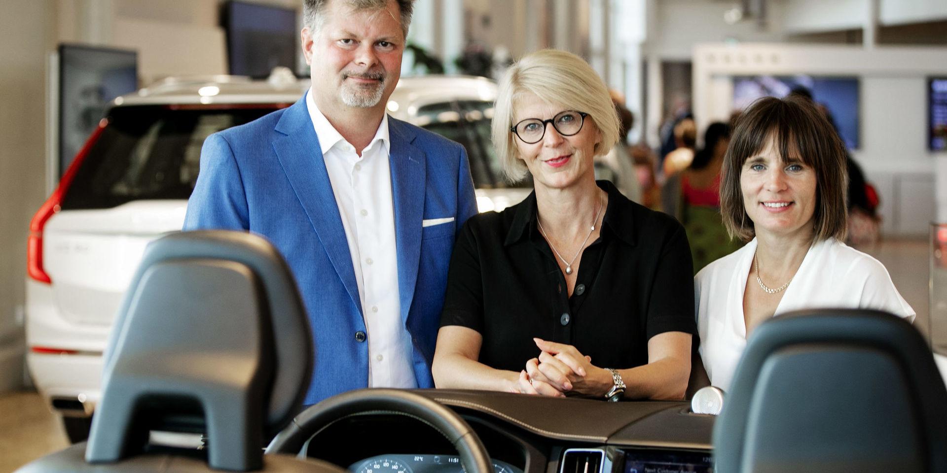 Moderattopparna Axel Josefson (KS-ordförande Göteborg), Elisabeth Svantesson (ekonomisk-politisk talesperson) och Jessika Roswall (trafikpolitisk talesperson) besökte under tisdagen Vovlo Cars i Torslanda. 