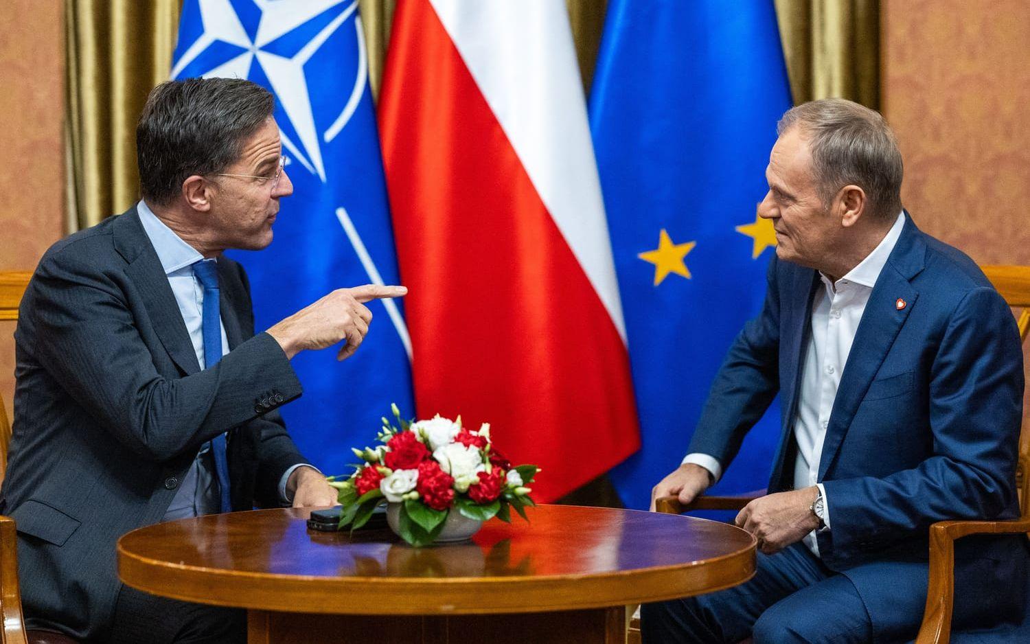 Natos generalsekreterare Mark Rutte och Polens premiärminister Donald Tusk vid ett möte i Warszawa förra veckan. Båda ledarna får nu nyckelroller i Europas hantering av Donald Trump.