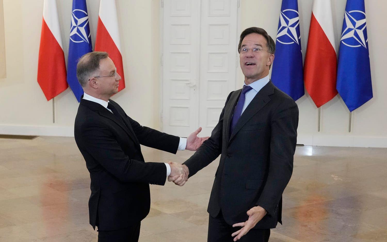 Polens president Andrzej Duda och Nato-chefen Mark Rutte i Warszawa den 13 november.