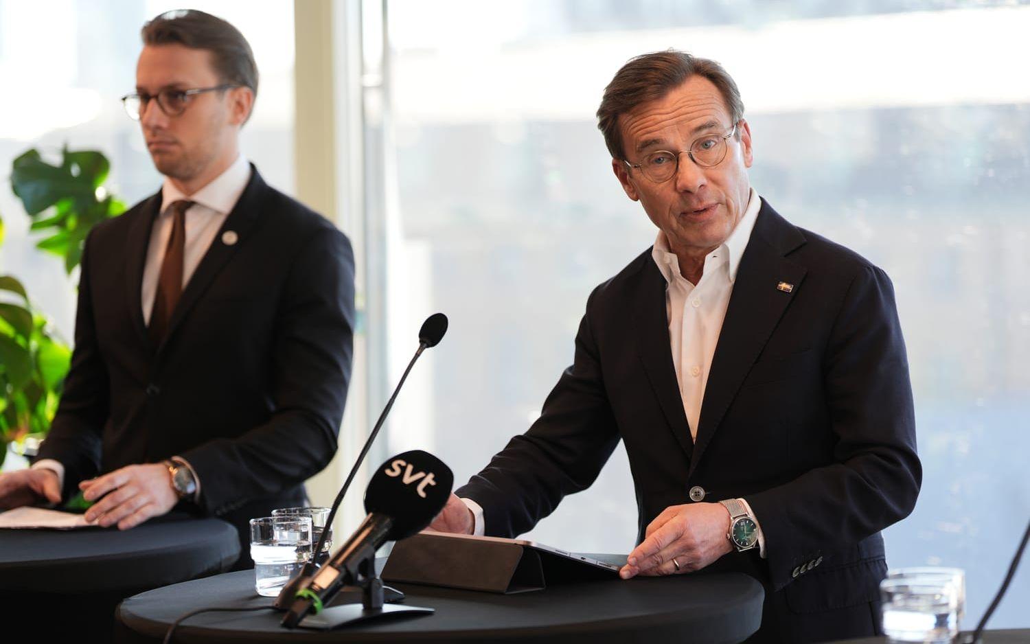 Staten skjuter till 7,6 miljarder kronor till Västlänken, meddelar statsminister Ulf Kristersson (M) på en pressträff i Göteborg.