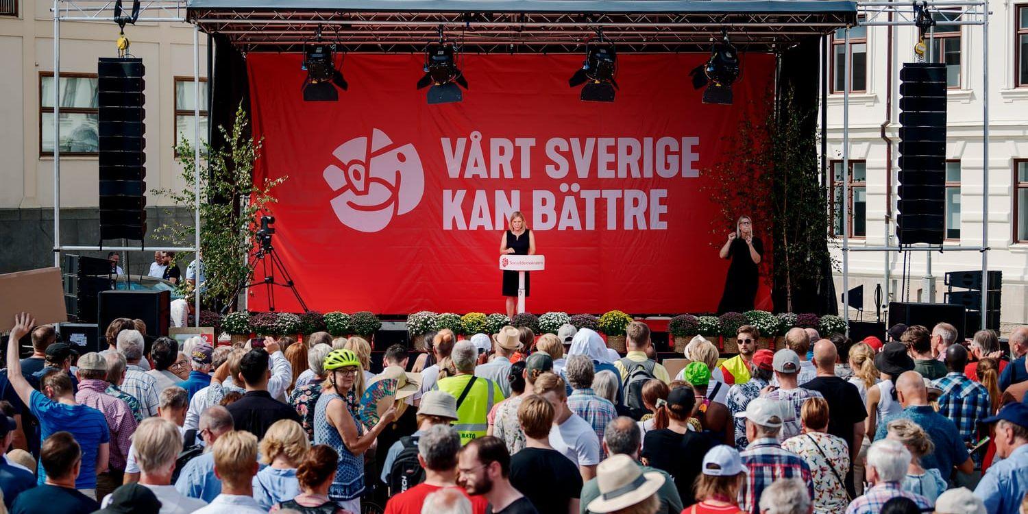 Magdalena Andersson höll sommartal i Göteborg. Hon hade stort förtroende bland väljarna men S budskap räckte inte mot motståndarnas plånbokslöften, enligt valanalysen.