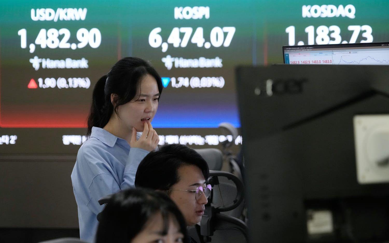 Sydkoreanska Kospi stiger under den inledande måndagshandeln. Bild från fredagen. 
