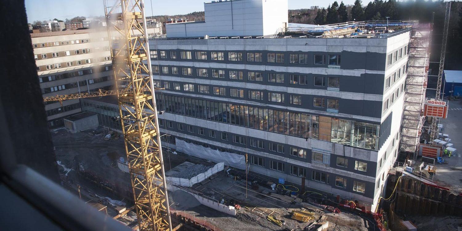Bygget av Drottning Silvias barn- och ungdomssjukhus har blivit långt mycket dyrare än beräknat. 