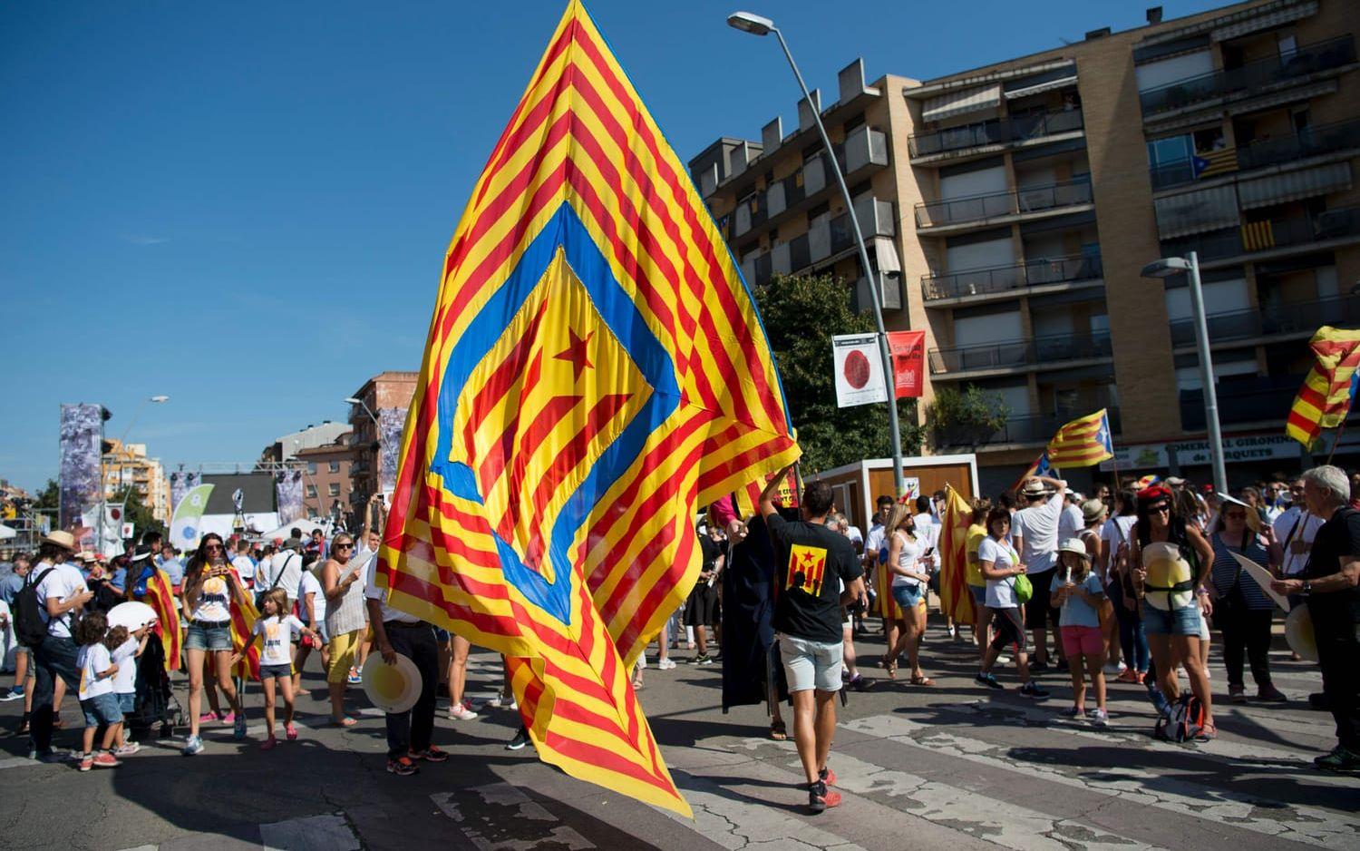 En annorlunda modell av den katalanska flaggan. Bild: TT