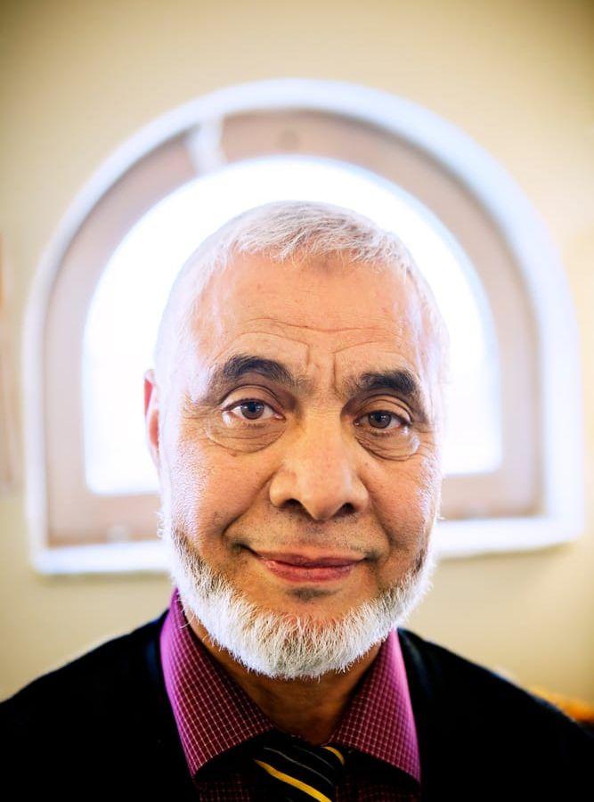 Vädjar om acceptans. Imamen Mahmoud Khalfi vid Stockholms Moské hoppas att samhällets goda krafter nu verkar tillsammans för att hitta en väg framåt. Foto: Caroline Tibell