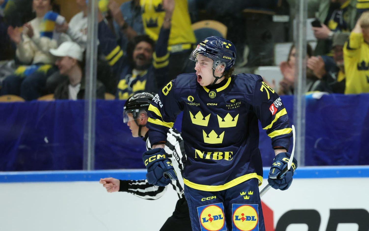 Sascha Boumedienne stod för två mål i sin Tre Kronor-debut när Sverige krossade Schweiz.