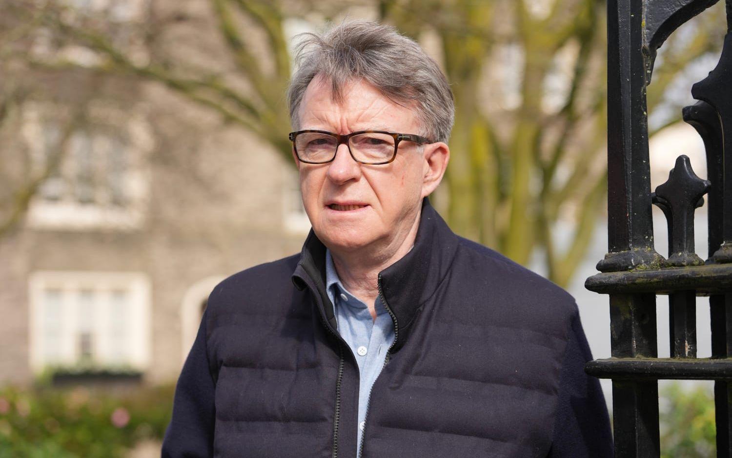 Den nu avskedade ambassadören Peter Mandelson, här på bild tidigare i veckan. 