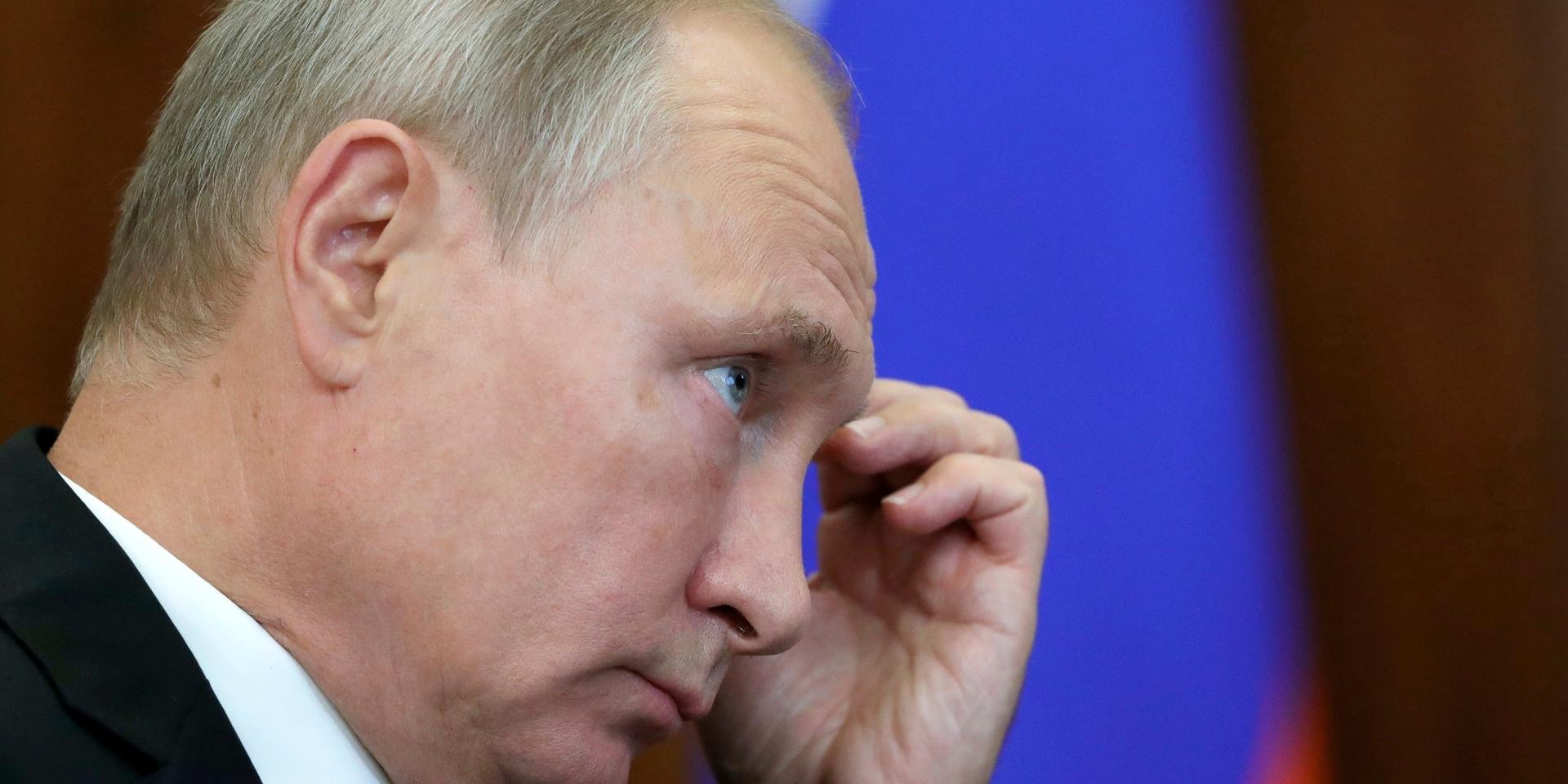 Den ryska rubelns ovanliga styrka utgör en huvudvärk för Ryssland och president Vladimir Putin. Arkivbild