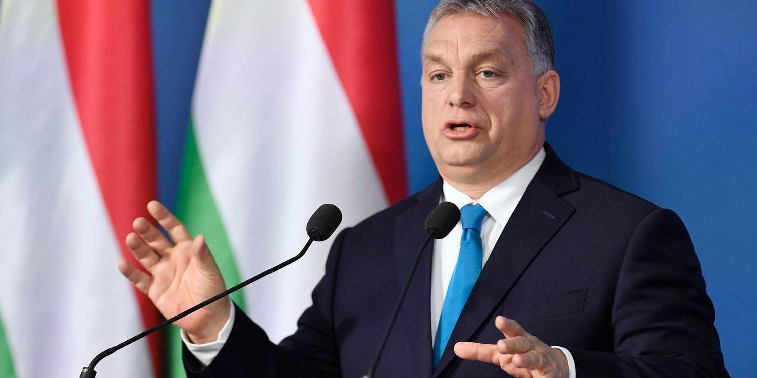 Moderaterna och Kristdemokraterna vill utesluta Ungerns regeringsparti Fidesz ur EU:s kristdemokratiskt konservativa partigrupp EPP. I dag avgörs om premiärminister Viktor Orbans parti får vara kvar eller inte. Arkivbild.