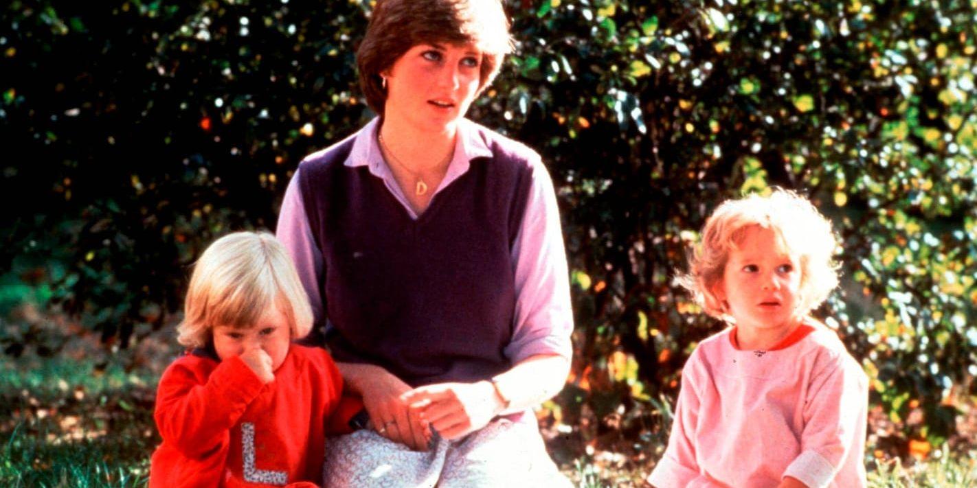 Bild på Prinsessan Diana när hon jobbade som daghemsfröken i London innan giftermålet med Prins Charles. Arkivbild.