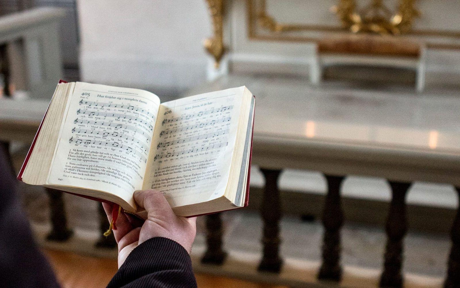 En präst i Skaraborg misstänks ha förskingrat över en kvarts miljon kronor.