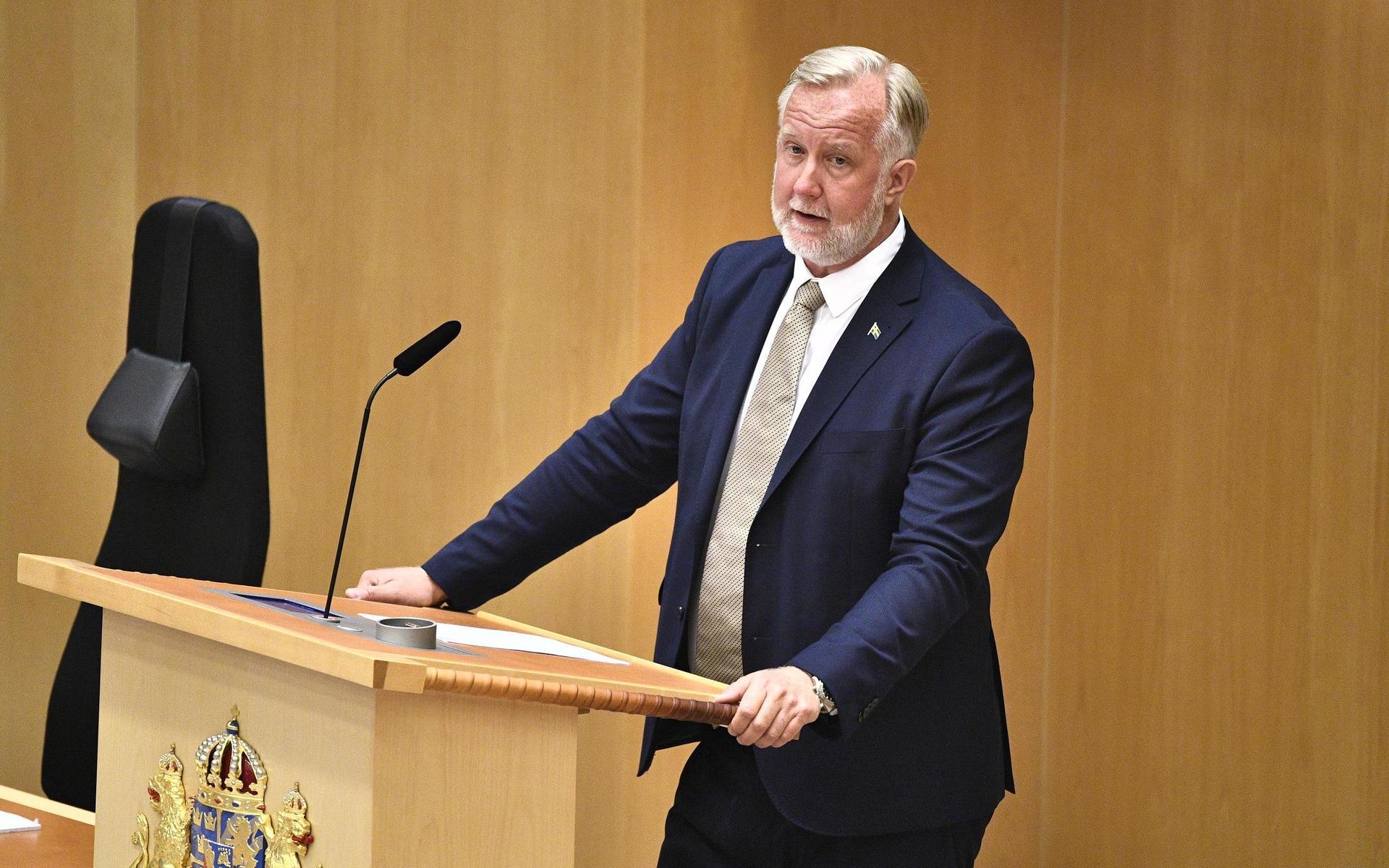 Liberalernas gruppledare Johan Pehrson (L) under partiledardebatten i riksdagen.