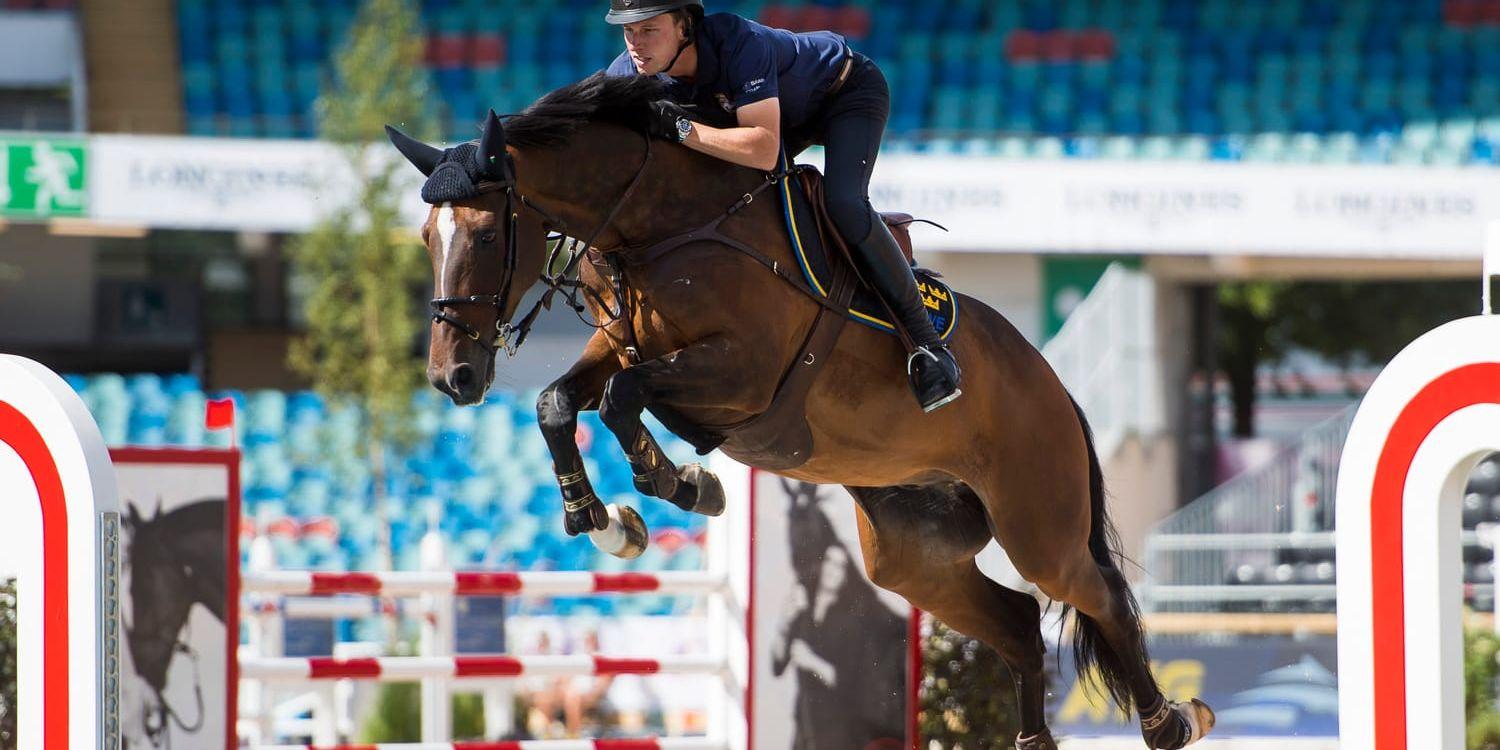 Douglas Lindelöw var med hästen Zacramento med i det svenska laget som tog EM-silver på Ullevi i somras. Bild: Bildbyrån.