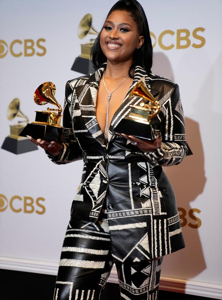 Jazmine Sullivan vann både bästa R&amp;B-framträdande och R&amp;B-album.