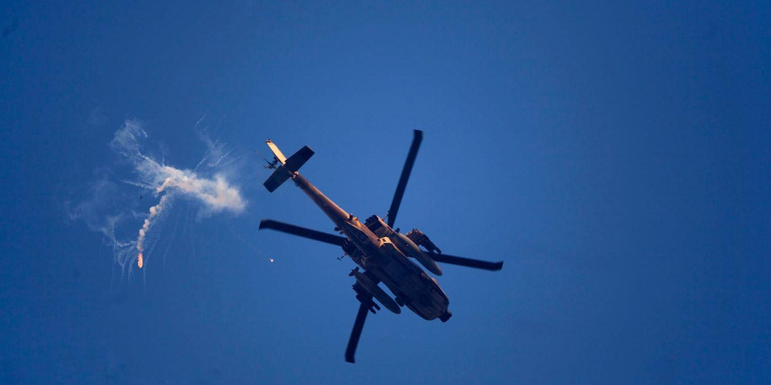Israeliska attackhelikoptrar genomförde en mottack mot mål i Gaza. Arkivbild.