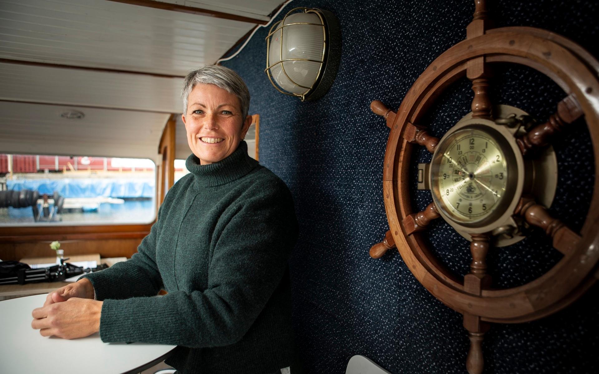 Kvinnliga skeppare är fortfarande en ovanlig syn men mycket arbete görs för att förbättra jämställdheten, säger Annika Kristensson.