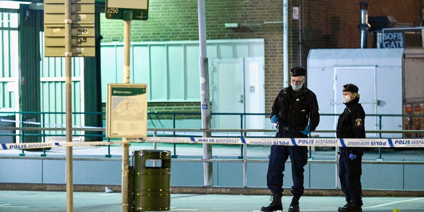 På en parkering vid Lantmannagatan i Malmö sköts en 30-årig man ihjäl i juni förra året. Nu åtalas tre män misstänkta för mord. Arkivbild.