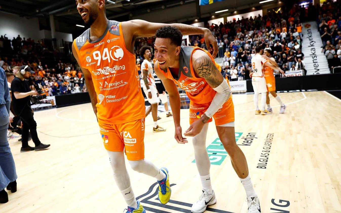 Norrköpings Nathan Dawit och Pierre Hampton. Arkivbild.