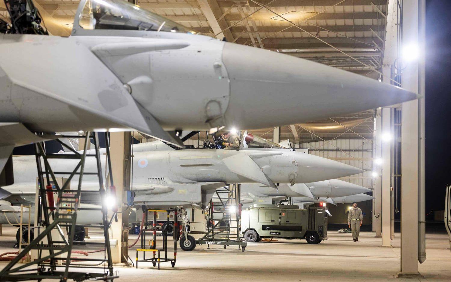 Brittiska stridsflyg av typen Typhoon, på ett foto från brittiska försvarsdepartementet. Arkivbild.