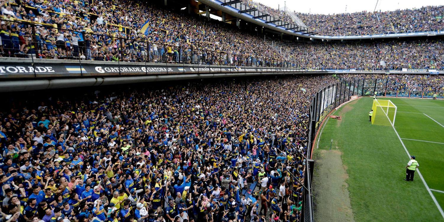 Boca Juniors-fans under en träningsmatch inför den andra finalmatchen mot River Plate.
