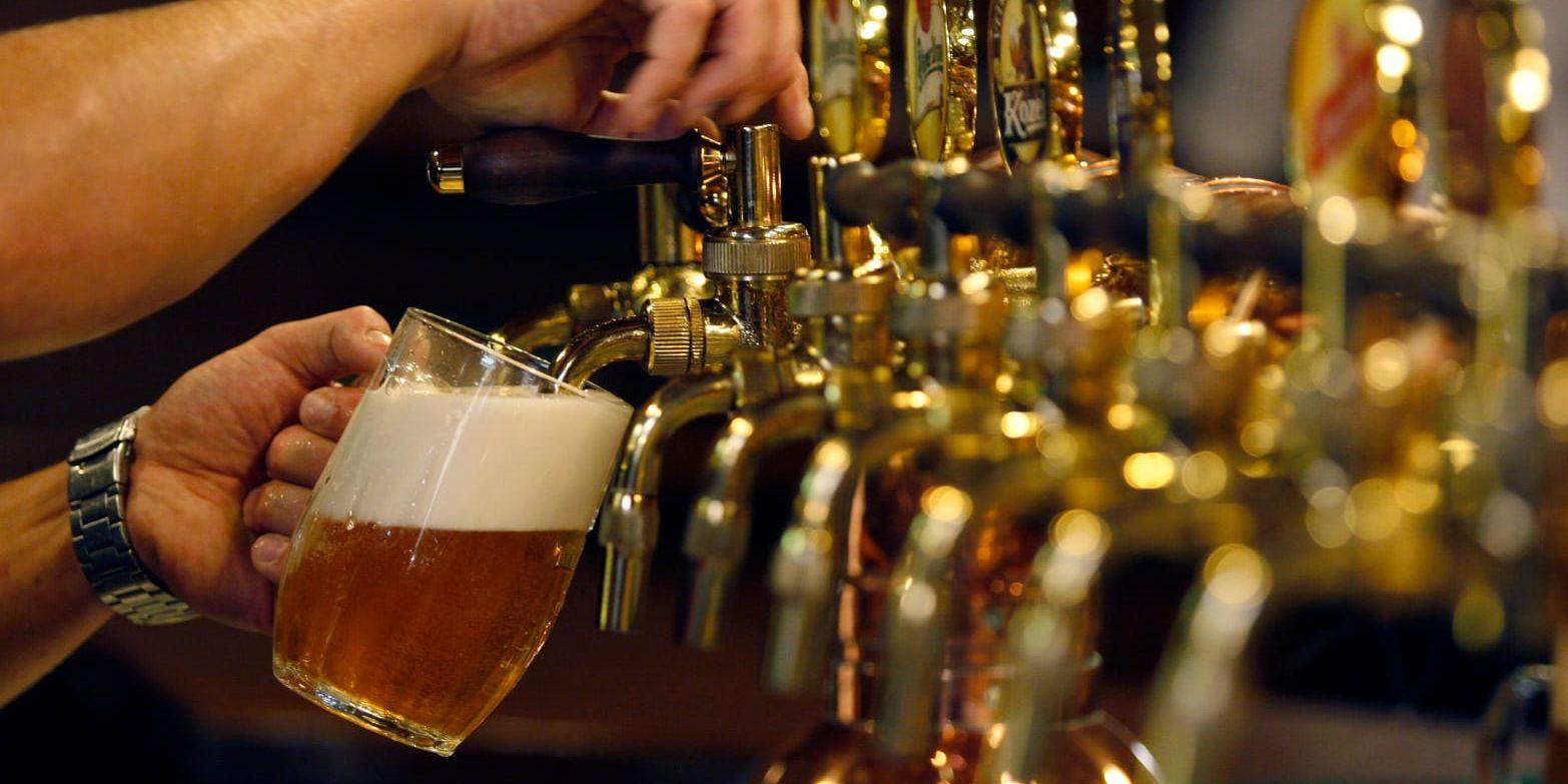 Öl är Tjeckiens synligaste exportvara. Men marknadsföringen skiljer sig markant lokalt och internationellt. 