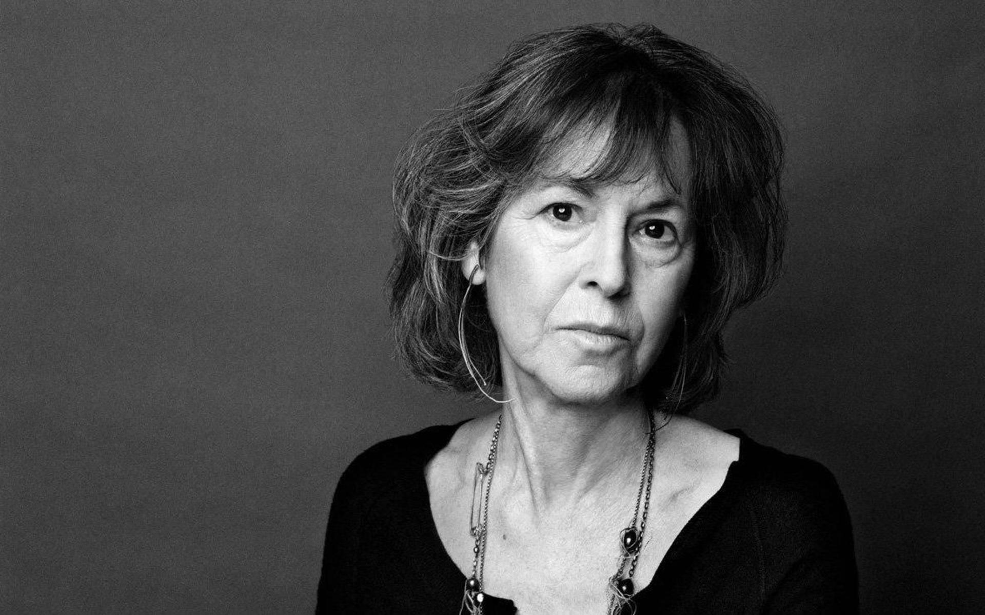 Louise Glück är den amerikanska poeten som nu tilldelas Nobelpriset 2020 i litteratur av Svenska akademin.