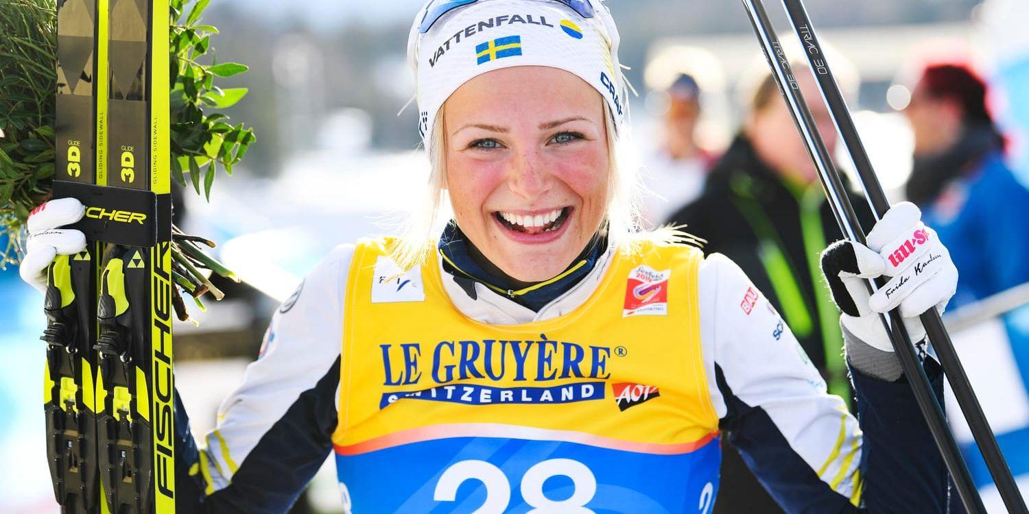 Svenska stortalangen Frida Karlsson efter sitt VM-silver på 10 kilometer klassiskt vid skid-VM i Seefeld.