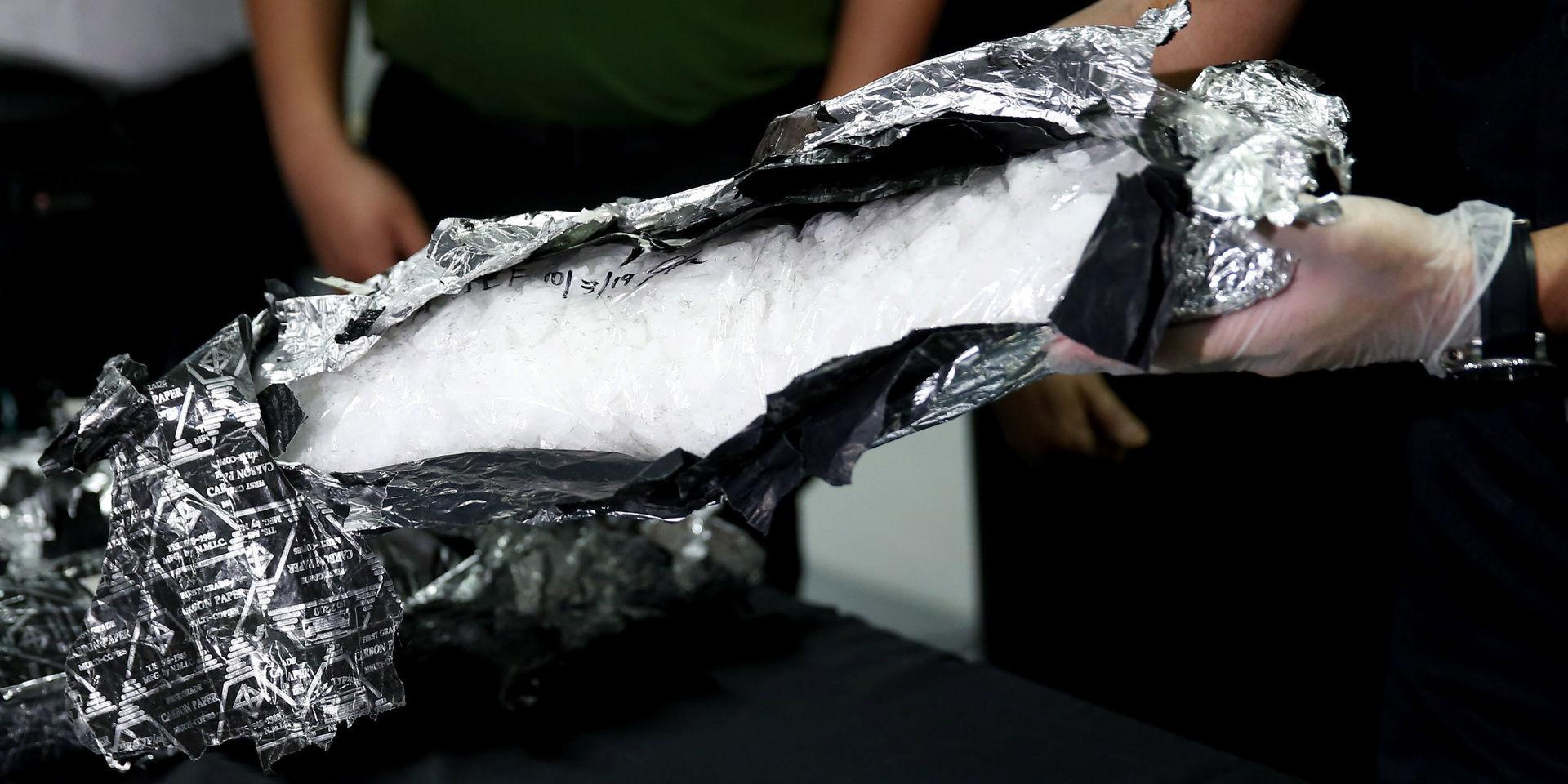 Thailändsk narkotikapolis har beslagtagit 176 kilo metamfetamin som låg gömt i metallrör i löpband som skulle skickas till Japan. Arkivbild. 