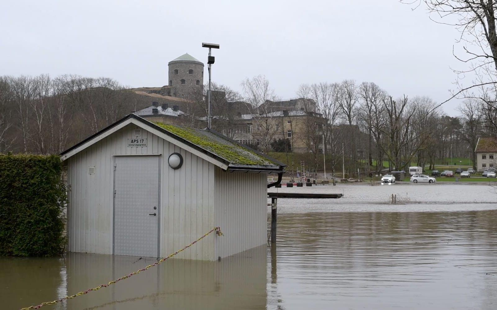 Även om helgens oväder inte nådde stormstyrka över Göteborg har det blivit översvämningar på flera håll efter regnmassorna. 