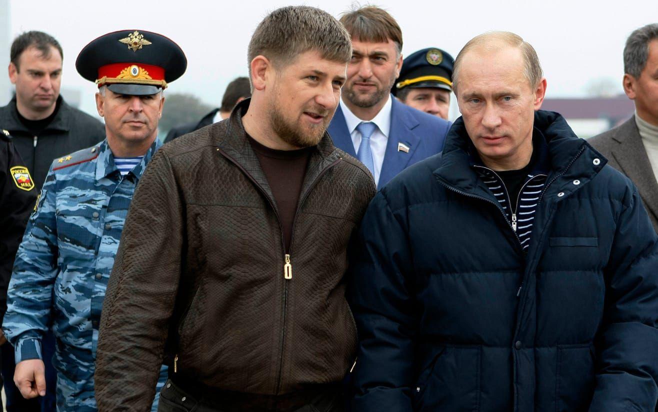 Ramzan Kadyrov har vid flertalet tillfällen kritiserat Ryssland men ändå kommit undan. 
