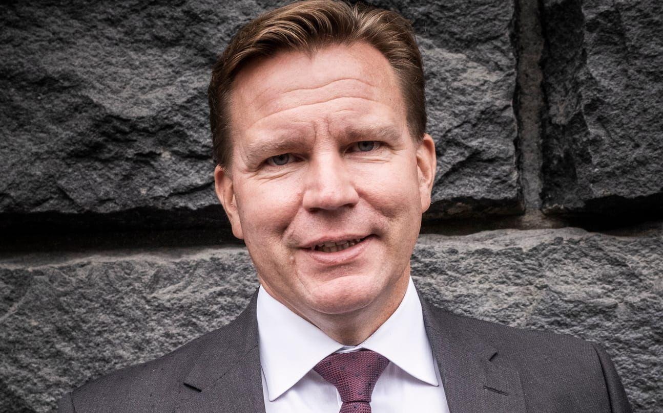 SEB:s chefsekonom Jens Magnusson och hans ekonomer sänker prognosen för svensk tillväxt i år. Arkivbild