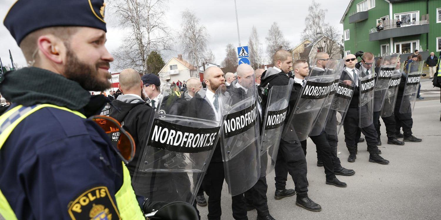 Nordiska motståndsrörelsens (NMR) demonstration i Ludvika under första maj.