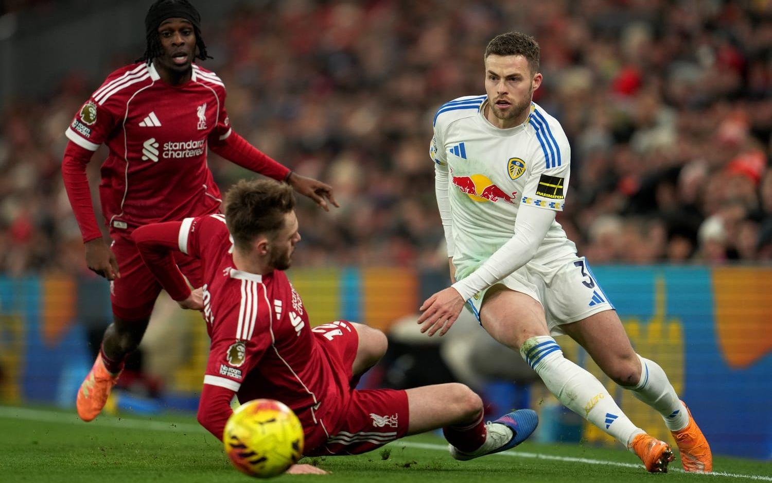 Gabriel Gudmundsson, till höger, har gjort succé i Leeds. Säsongens svensk i Premier League? Arkivbild.